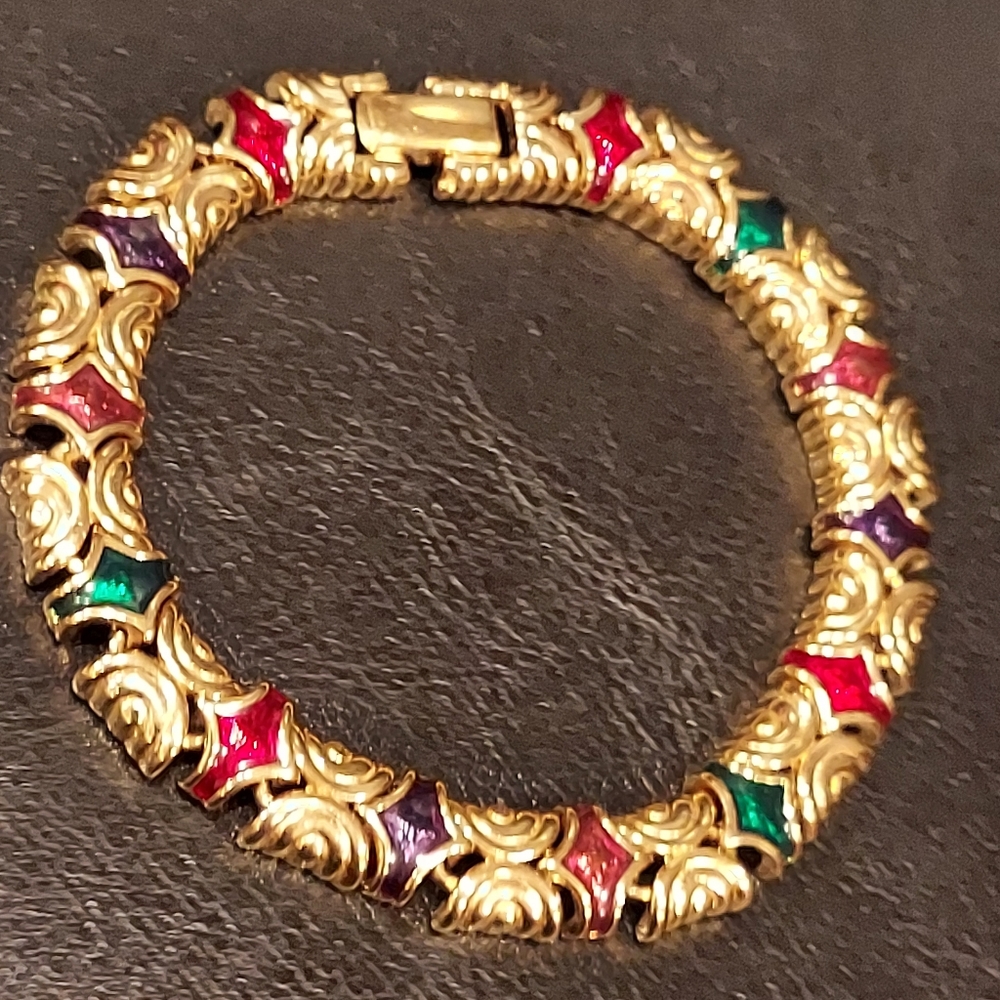 FINAL PRICE 🔥Joan Rivers Bracelet multi- color (size-8-1/2)💗💜💚💙